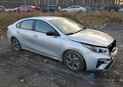 2021 Kia Forte Fe из США, поврежденный, VIN 3KPF24AD7ME285600